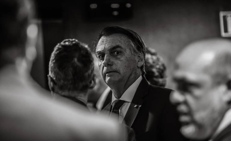 JUSTIÇA — Bolsonaro é alvo de operação da PF e terá que usar tornozeleira eletrônica